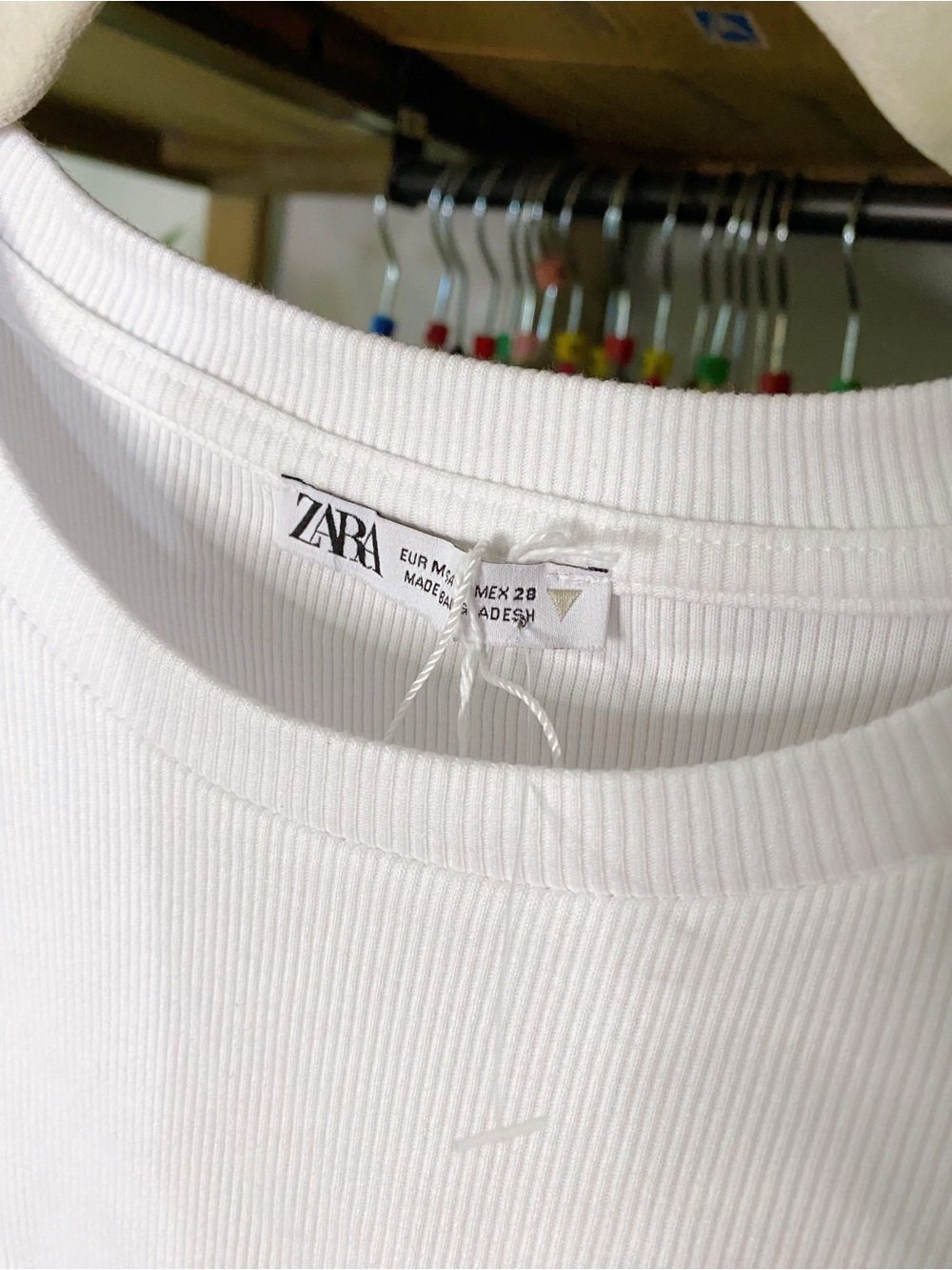 ZARA Ribbed White Ruffle Sleeve Crop Top! 🐚 - Picture 12 of 13
